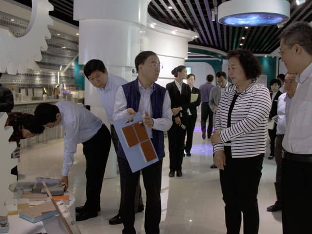 济宁市政协副主席倪丽君莅临星空真人机械调研指导工作