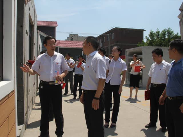 梁山县委常委、组织部部长王建一行莅临星空真人机械调研