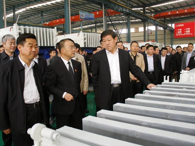 星空真人机械参加济宁市企业技术改造暨“6501”培育工程现场推进会议