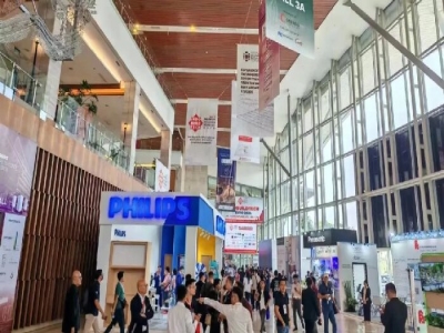 星空真人机械亮相印度尼西亚雅加达国际建材展IndoBuildTech Expo 2024