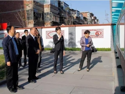 兖州区委党校常务副校长党委书记周广珍莅临星空真人机械考察指导