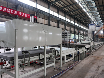 免拆保温模板设备厂家：星空真人机械设备建筑保温结构一体化的优质之选