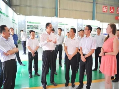 济宁市市委书记傅明先莅临星空真人机械参观调研